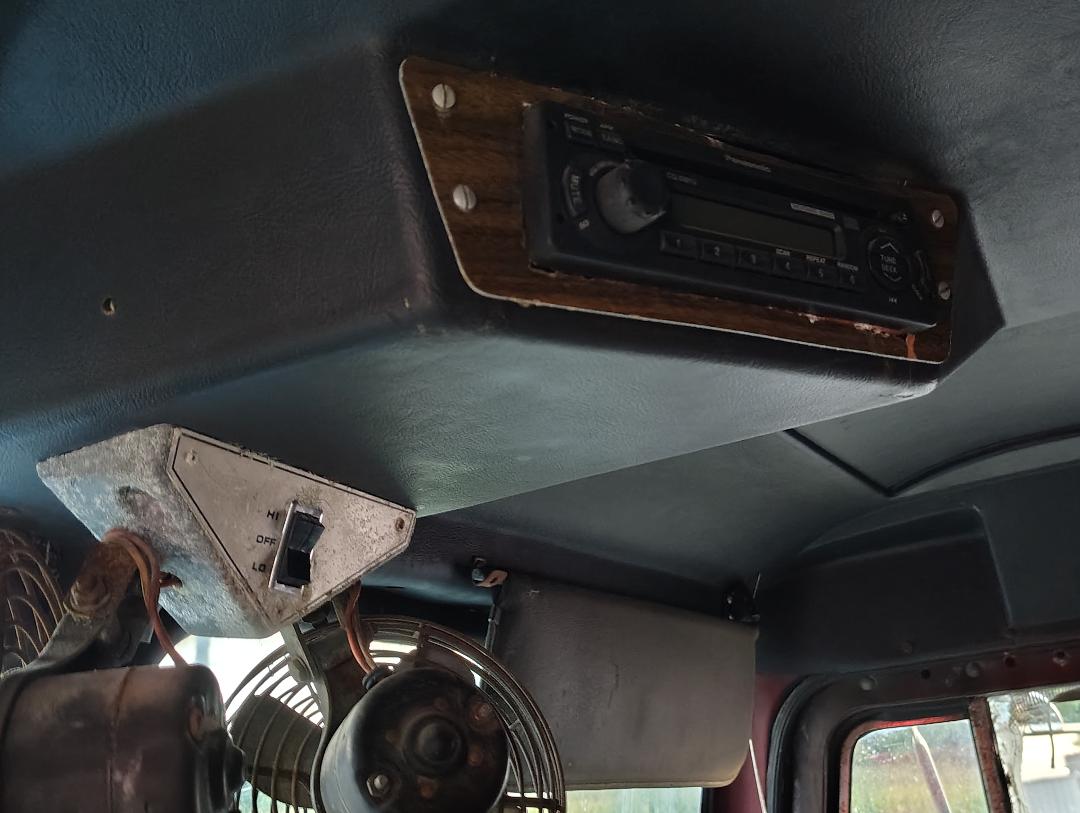 1979 FREIGHTLINER - Image 34